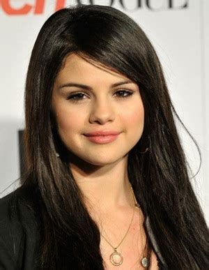 selina gomez tits|Selena Gomez Body Measurements Height Weight Shoe Bra。